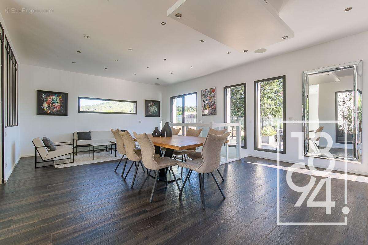 Maison à LA DESTROUSSE