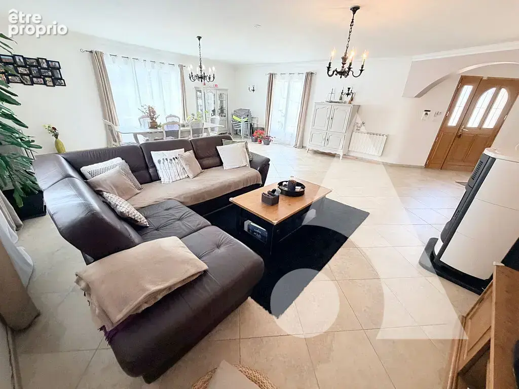 Maison Troyes 7 pièces - 230 m2 - Proximité du centre ville - photo 3