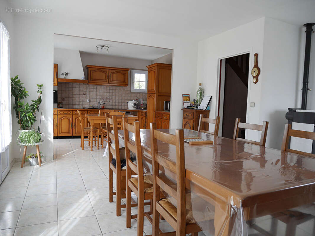 Maison à BOUVILLE