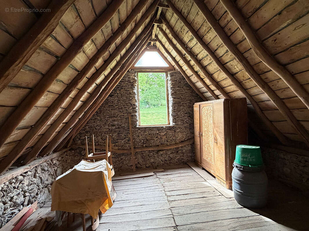 Maison,dépendance,grange sur les hauteurs de Moulis 09200 - photo 17