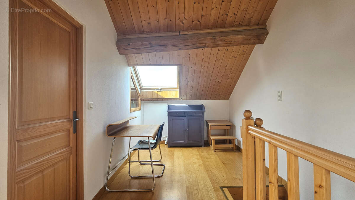 Maison à PREVESSIN-MOENS