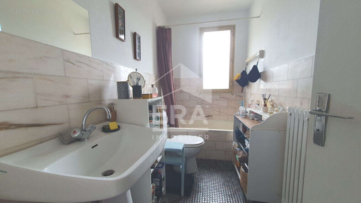 Appartement à SAINT-MAUR-DES-FOSSES