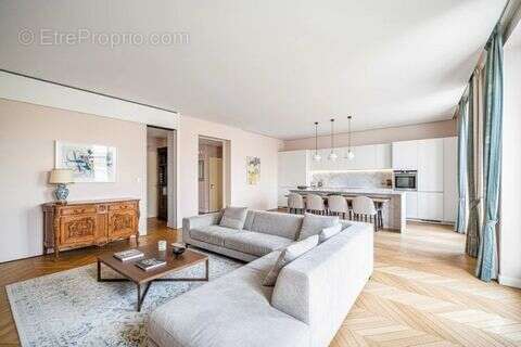 Appartement à PARIS-9E