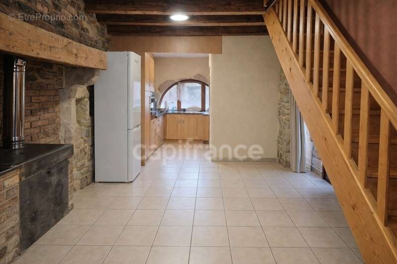 Maison à CROZET