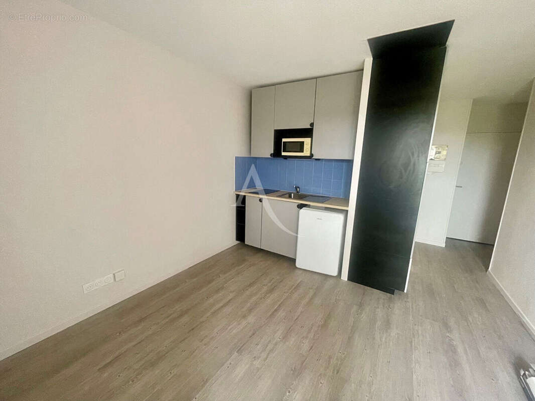 Orléans - Studio 19,2m² - photo 5