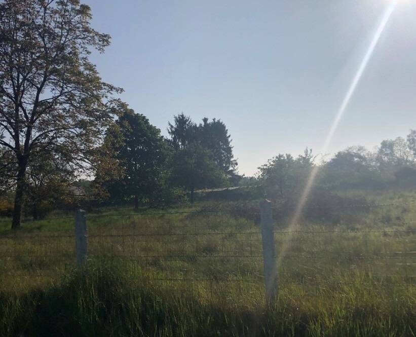 Terrain à TOURVILLE-SUR-PONT-AUDEMER