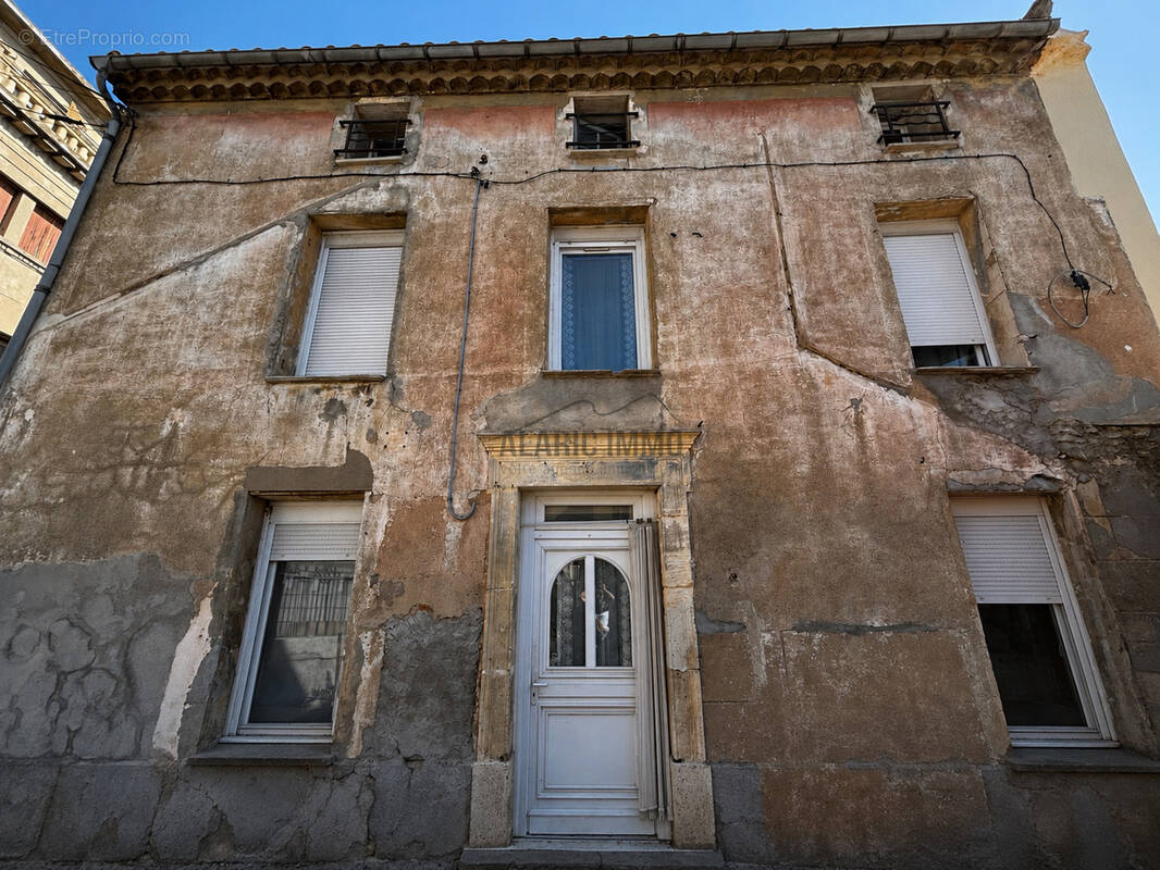 Maison à LEZIGNAN-CORBIERES