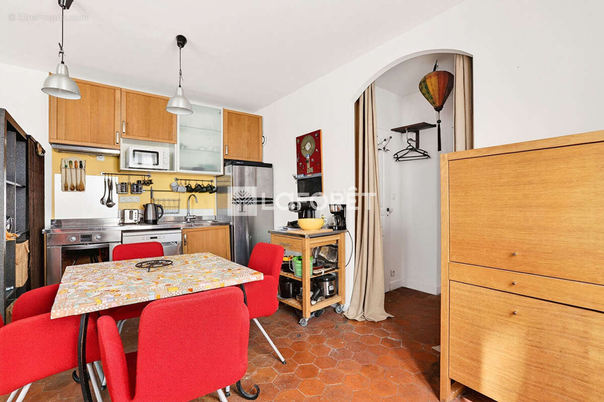 Appartement à PARIS-11E