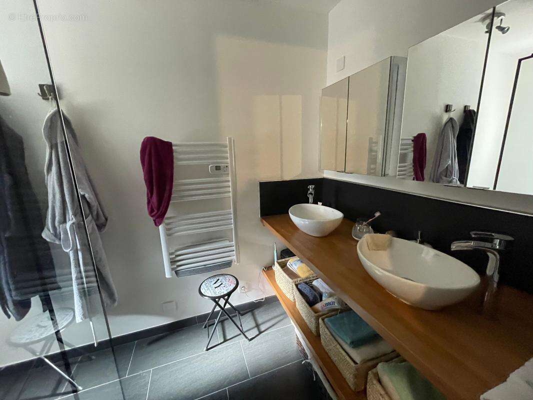 Maison à MEJANNES-LE-CLAP