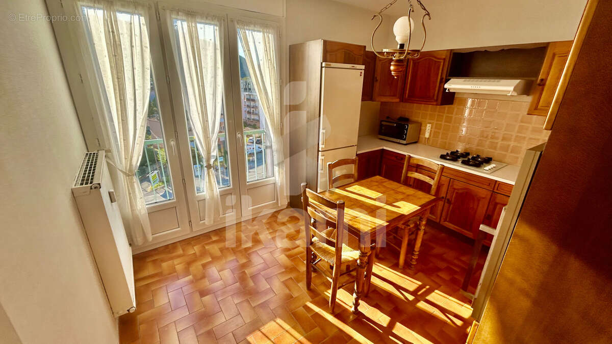 Appartement à TOURNON-SUR-RHONE