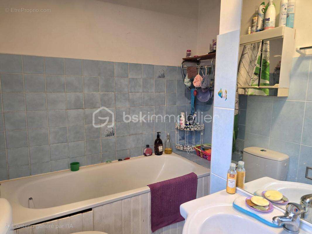 Maison avec dépendances + appartement indépendant – Vue dégagée sur la Chaîne du Livradois-Forez – Impasse – Limons (63290) - photo 9