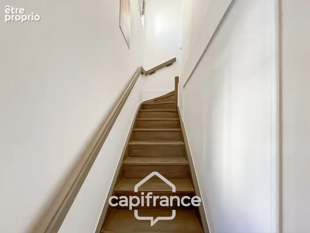 DOMAINE DE PONT ROYAL, maison  de 45 m2 avec vue dégagée , élevée d'un étage, 2 chambres, mitoyenne d'un seul côté, piscine priv - photo 24