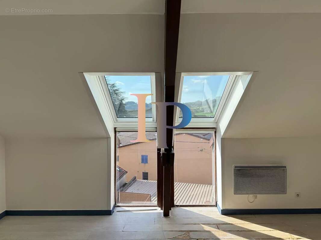 Appartement à CHAUFFAILLES