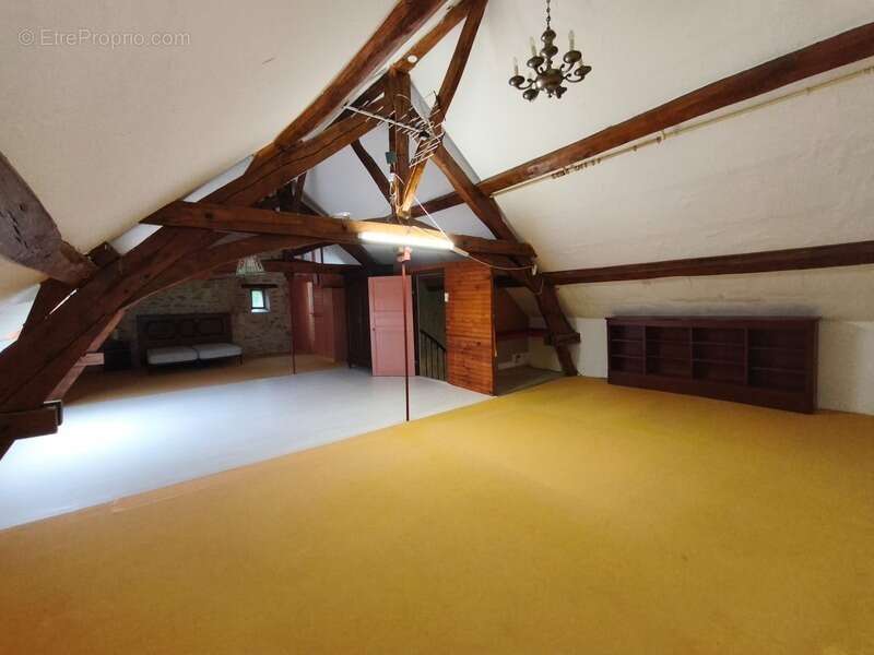 Chéniers (23) à vendre maison de 4 chambres 220 m², Mare, Dépendance, Grange, Terrain 6800 m² - photo 12