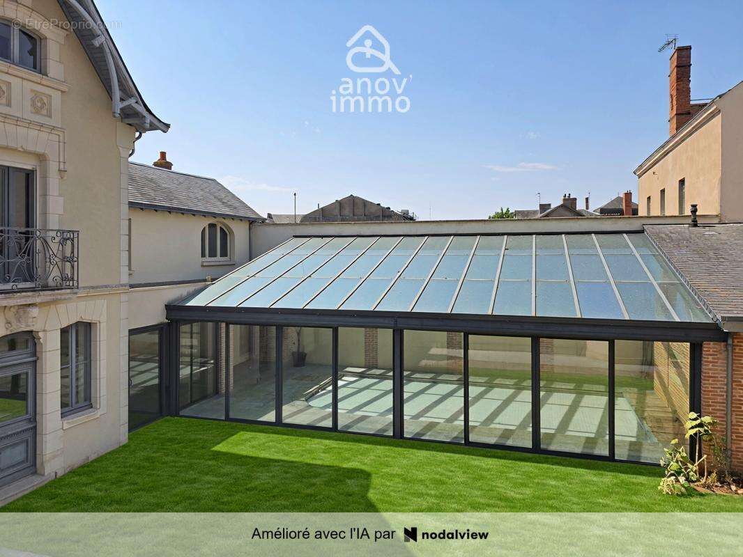 Hôtel particulier fin XIXe avec piscine hypercentre de Thoua - photo 12