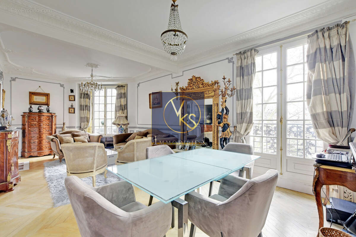 Appartement à COLOMBES
