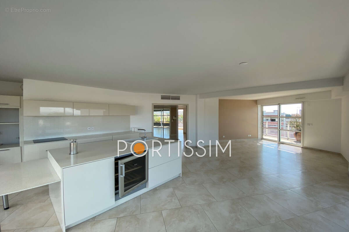 Appartement 107 m² à Cagnes-Sur-Mer  - photo 7