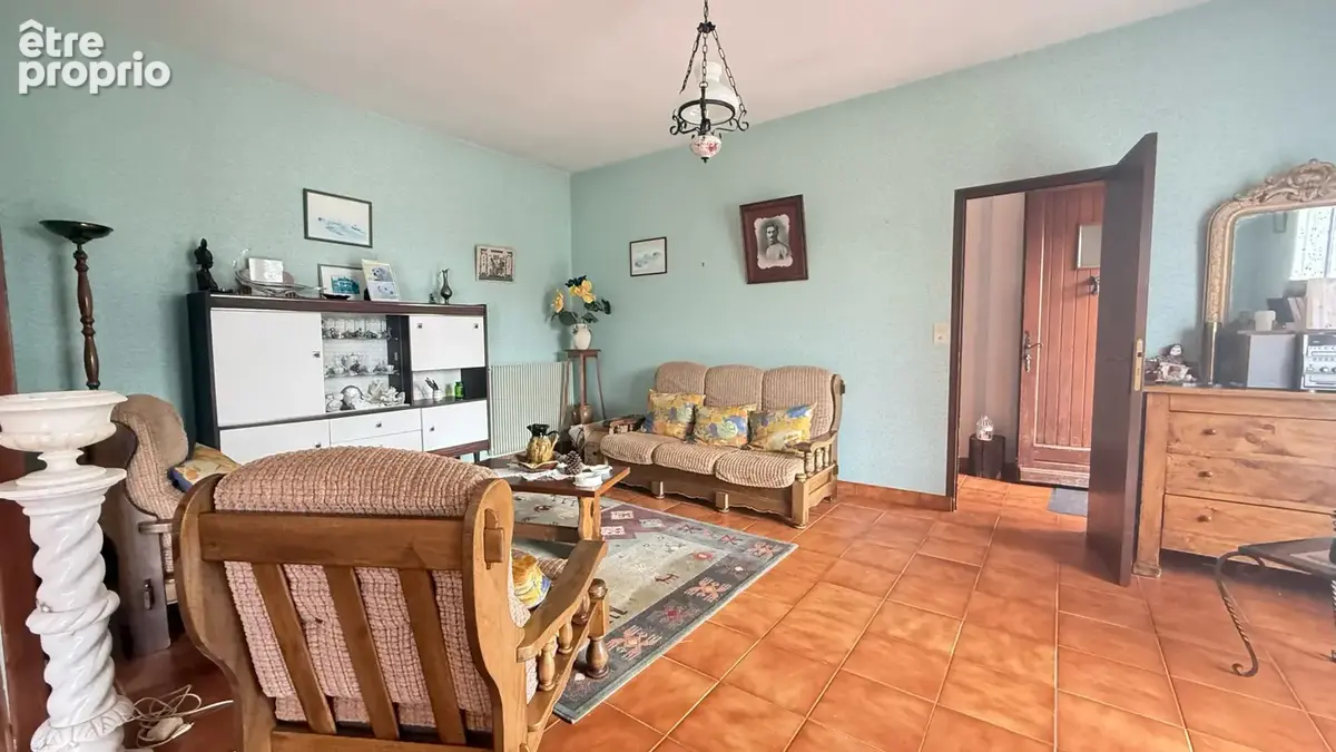 Maison de plain-pied avec dependance et grand jardin arbore - photo 3