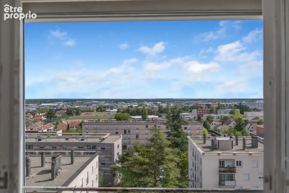 Vaste appartement T5 (106 m2) à rénover avec balcons et vue panoramique - Chenôve - photo 5