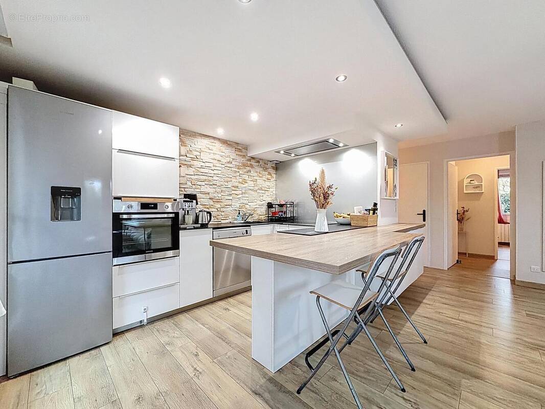 Photo 1 - Appartement à FROUZINS