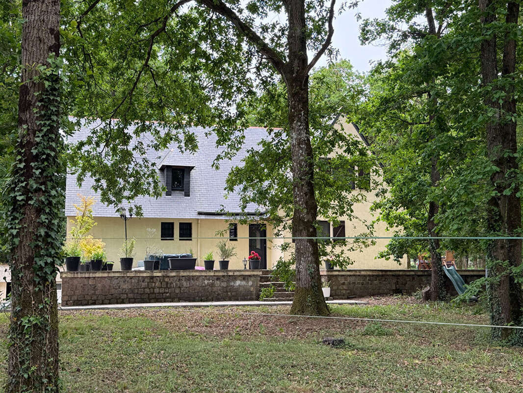 Maison à SAINT-AUGUSTIN-DES-BOIS
