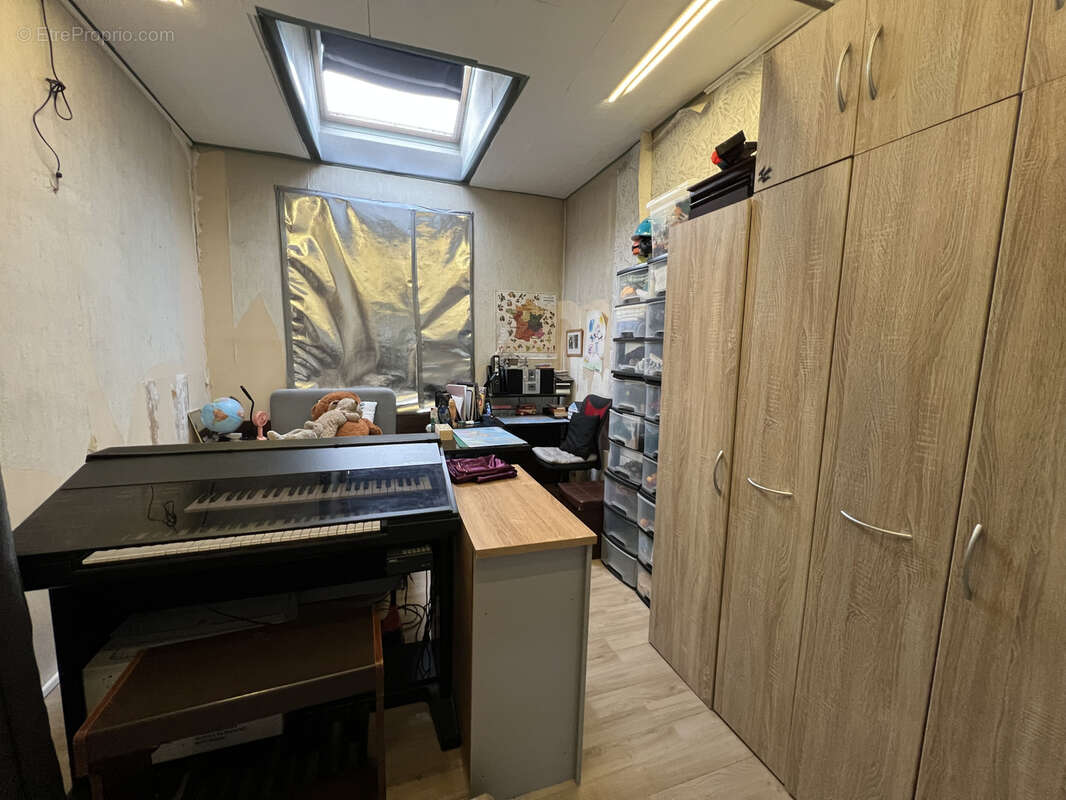 Maison à MOISSY-CRAMAYEL