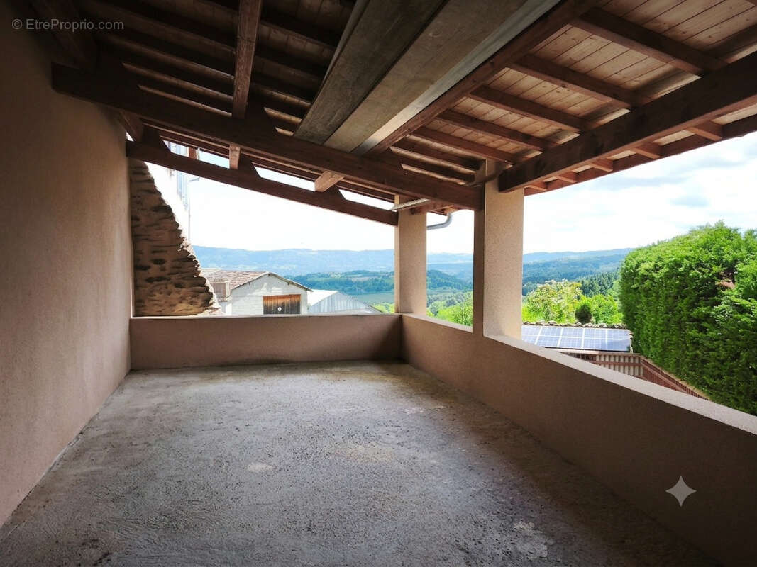 Maison de Bourg rénovée avec terrain - photo 3