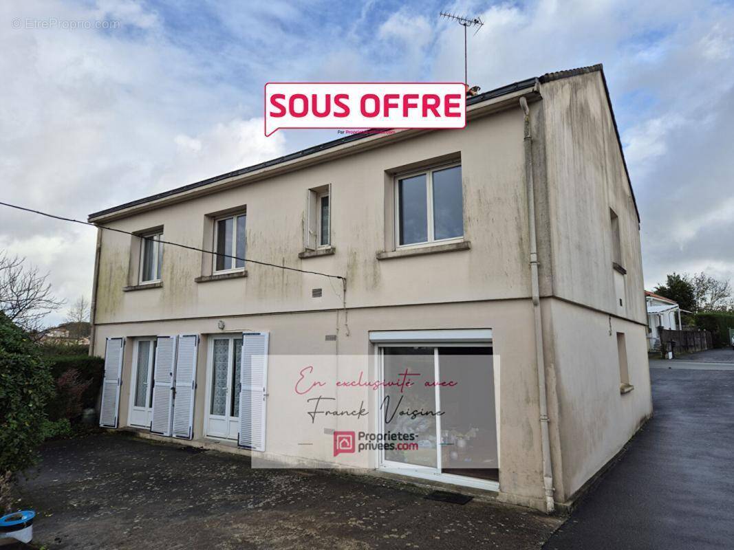 Maison à LES HERBIERS
