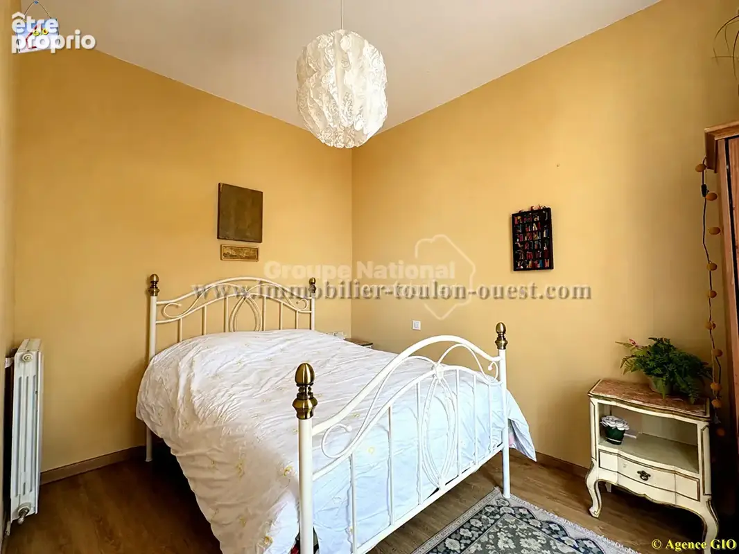 Toulon ouest -  vue mer - villa en deux logements t3  + t2 - terrain de 170 m² - photo 4