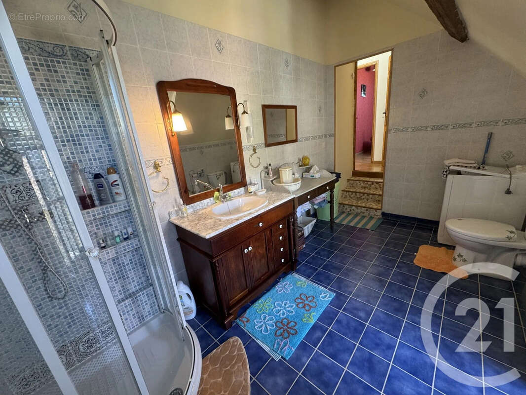 Maison à NUARS