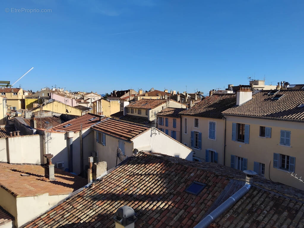 Appartement à HYERES