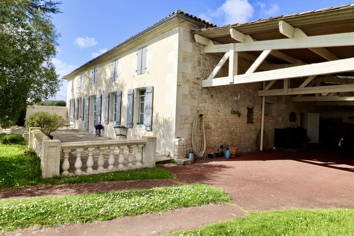 Maison à ARCES