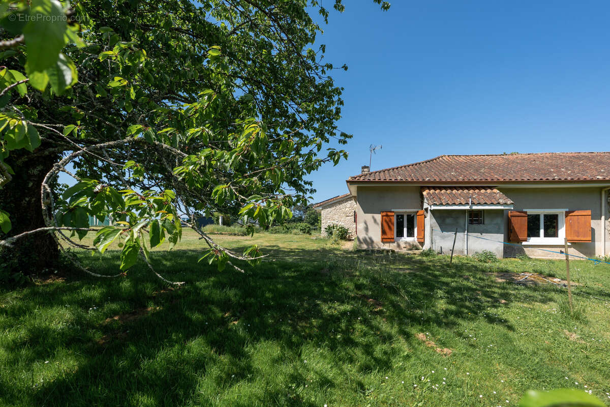 Maison à COULOUNIEIX-CHAMIERS