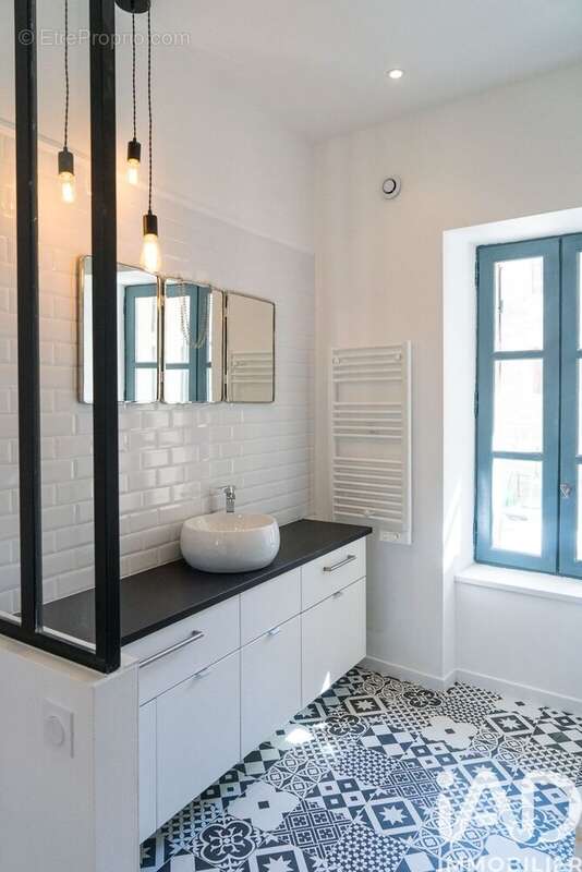 Photo 8 - Appartement à ROCHEFORT-DU-GARD