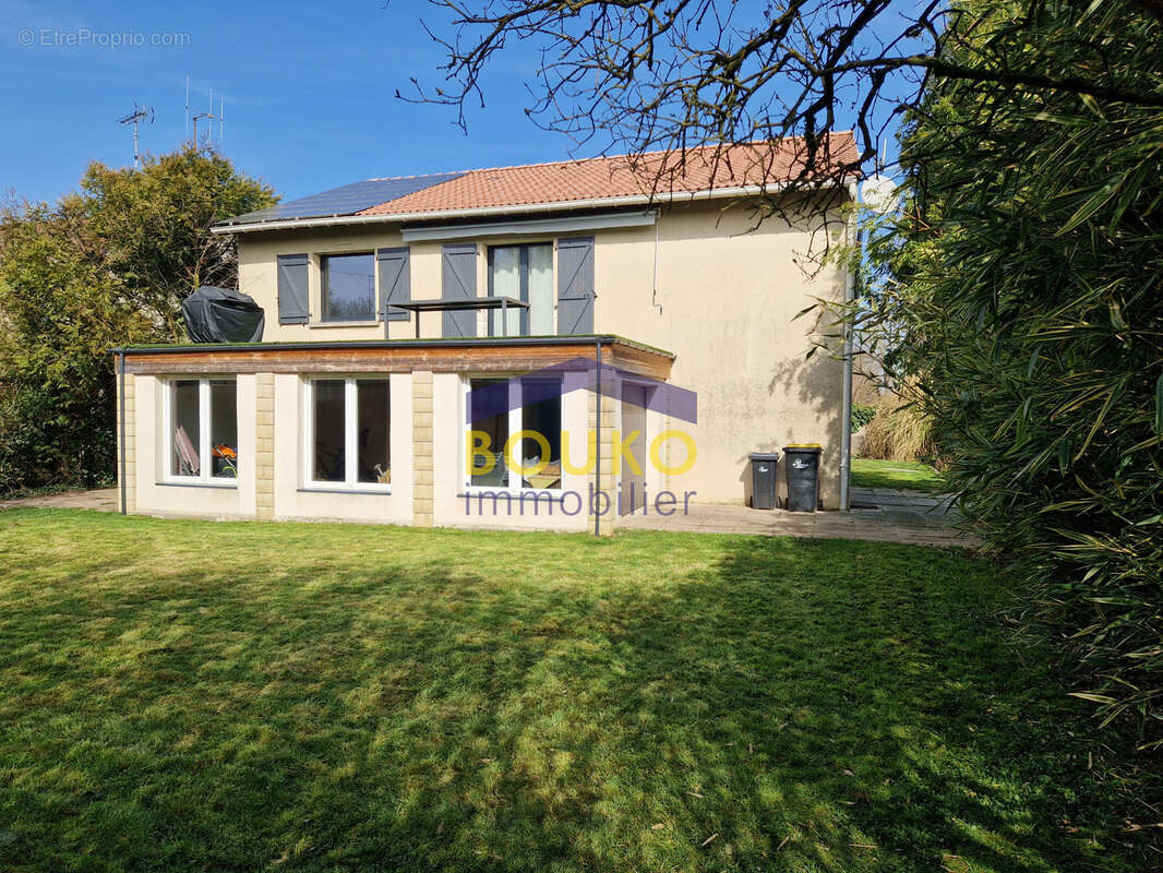 Maison à ROSIERES-AUX-SALINES