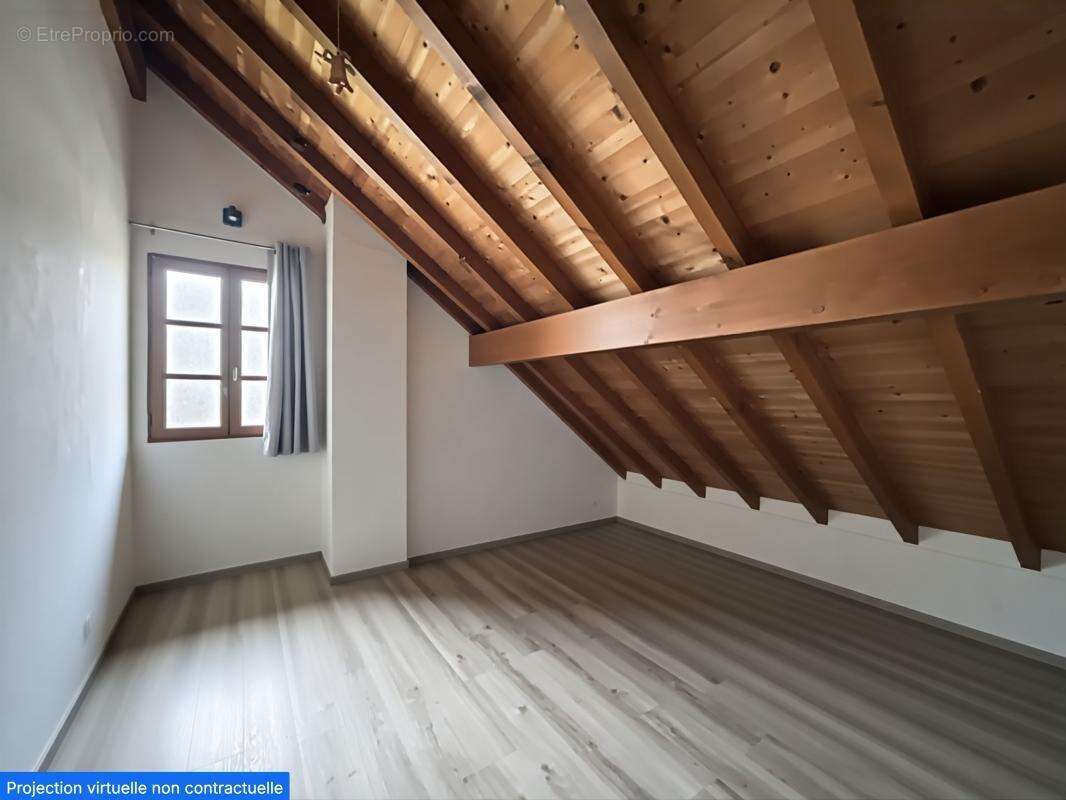 Appartement à LA ROCHE-SUR-FORON