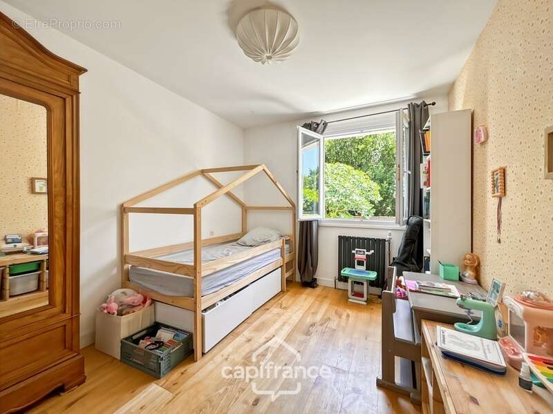 Maison rénovée de 102 m² avec sous-sol aménageable et jardin, quartier Rompsay – Périgny - photo 14