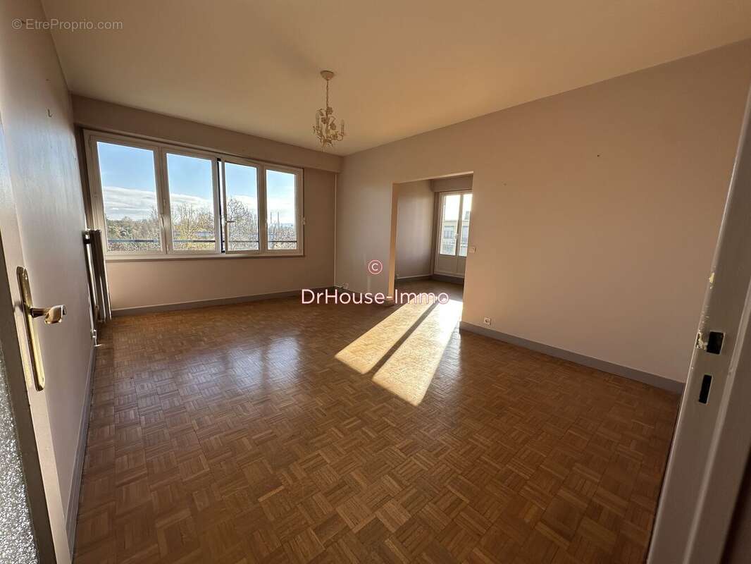 Appartement à MANTES-LA-JOLIE