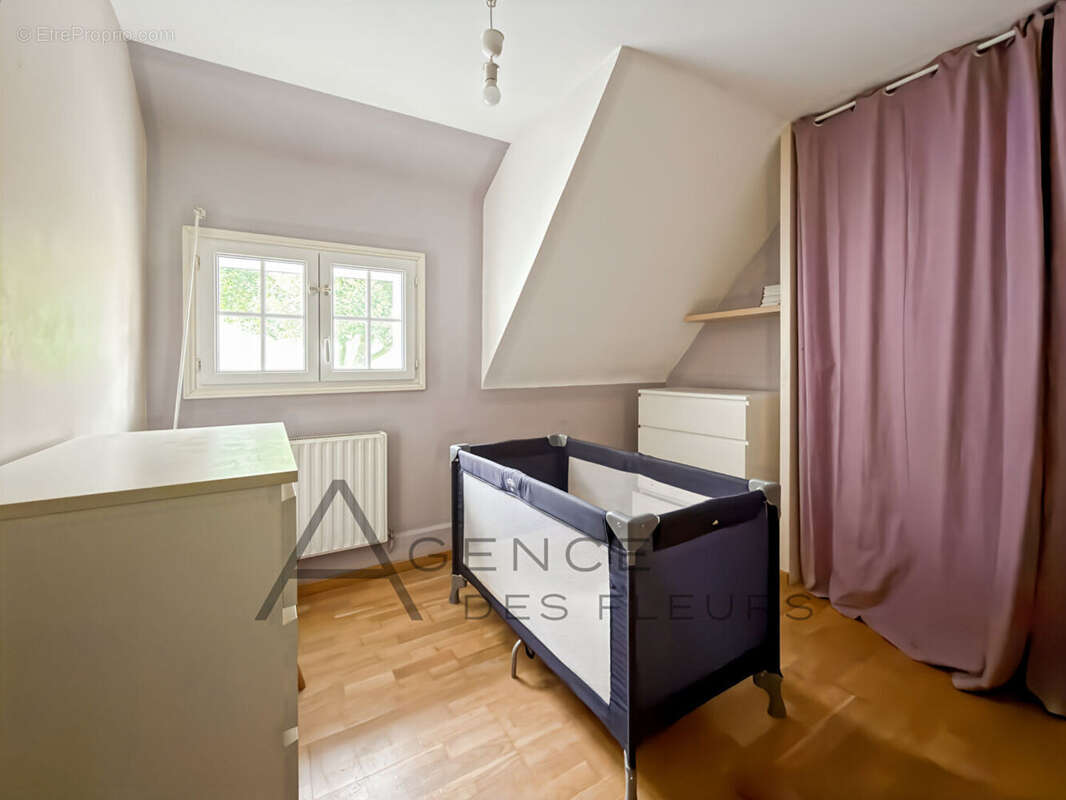 Maison à OISSEL