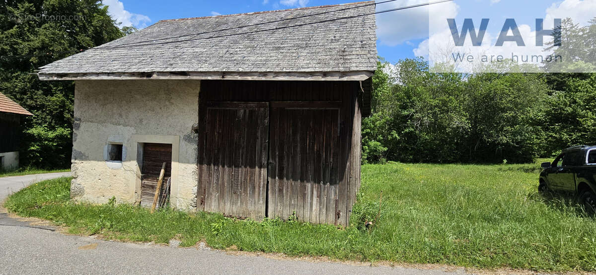 Terrain à THORENS-GLIERES