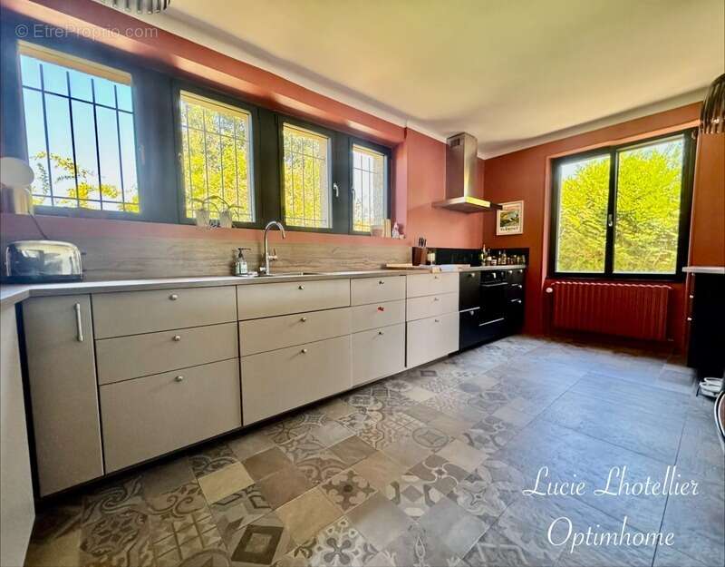 Maison familiale 157 m² – Dinard – Studio indépendant – 4 chambres – Garage – Jardin paysager - photo 6