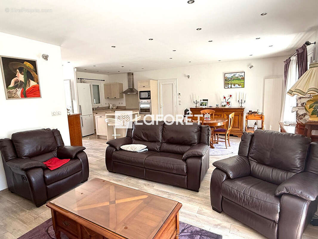 Maison à PONTAULT-COMBAULT