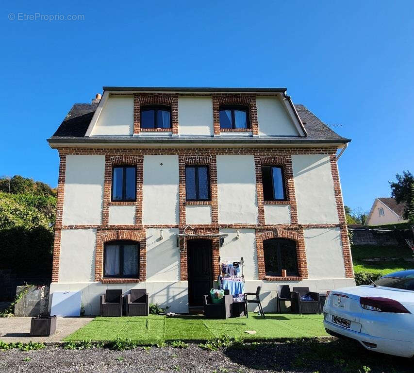 Maison à SAINT-AUBIN-LE-CAUF