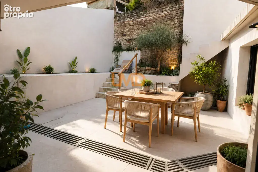 Maison à NIMES