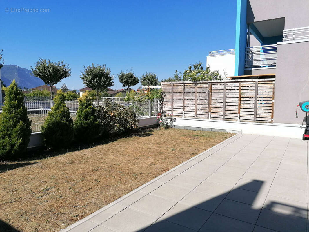 Appartement à VILLE-LA-GRAND