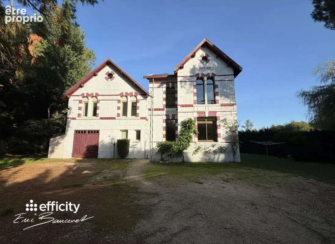 Maison 7 pièces 192 m² à vendre à Brioux-Sur-Boutonne (79170) - photo 2