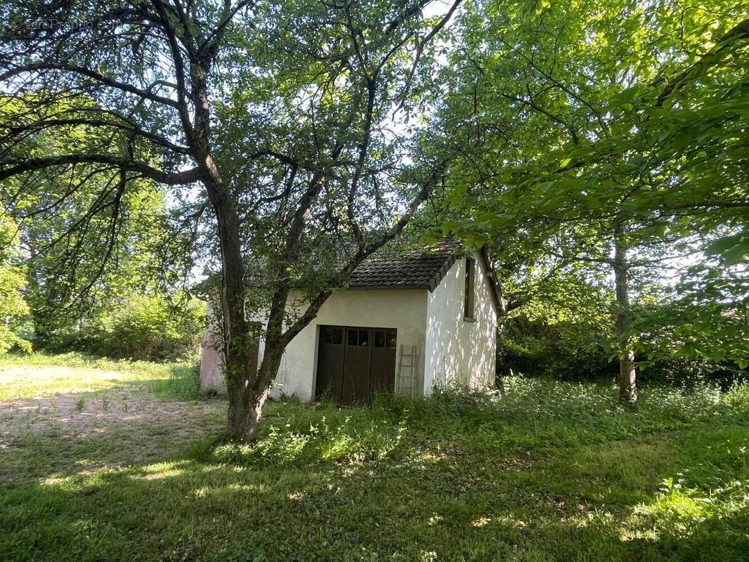 Terrain à FRESSELINES