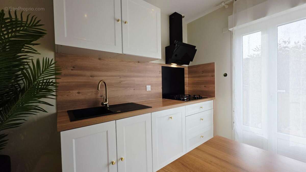 Maison à SAINT-DOULCHARD