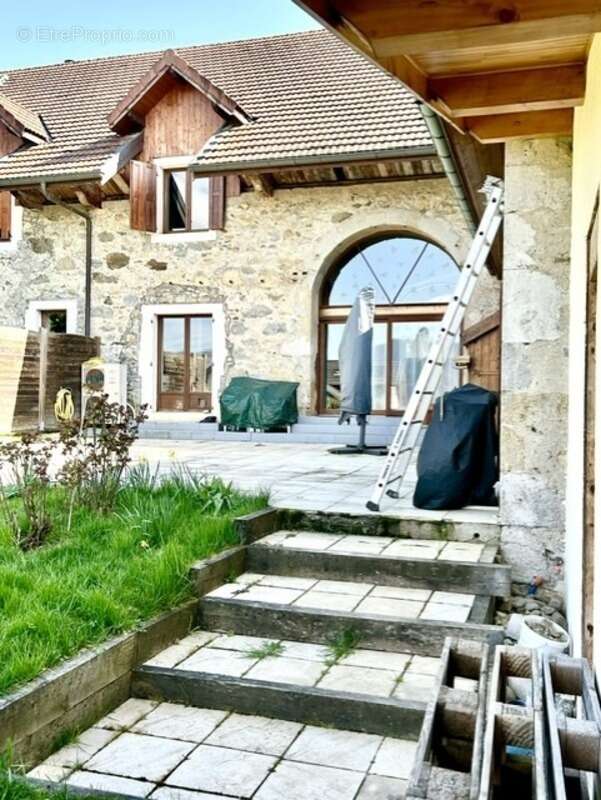 Maison à ALBY-SUR-CHERAN