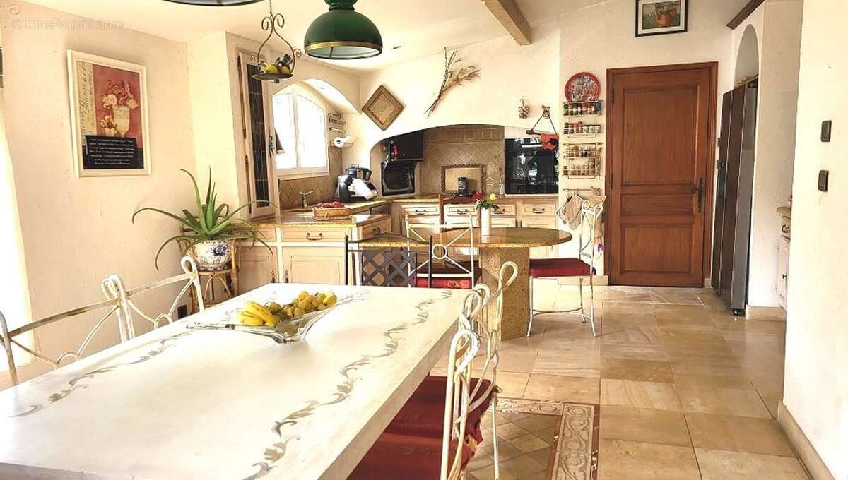 Maison à CIVRIEUX-D'AZERGUES